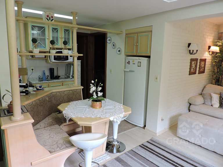 A Pé da Rua Coberta | Flat Romântico Gramado