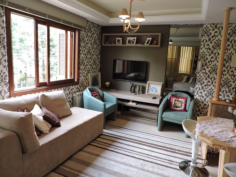 A Pé da Rua Coberta | Flat Romântico Gramado