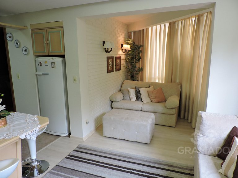 A Pé da Rua Coberta | Flat Romântico Gramado