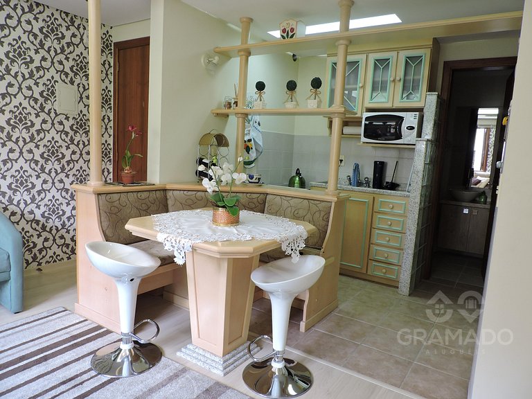 A Pé da Rua Coberta | Flat Romântico Gramado