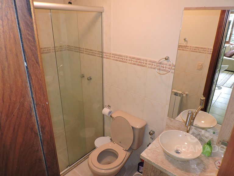 A Pé da Rua Coberta | Flat Romântico Gramado