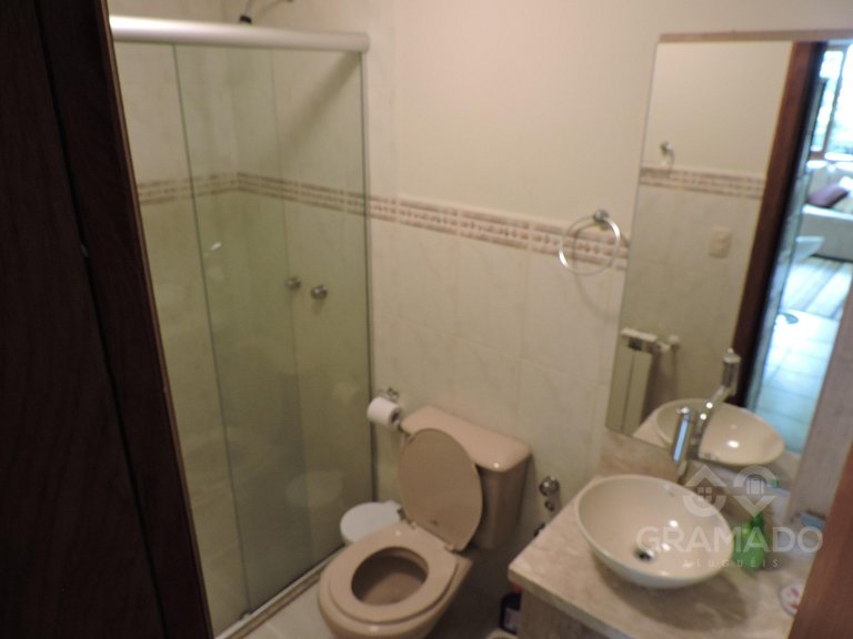 A Pé da Rua Coberta | Flat Romântico Gramado