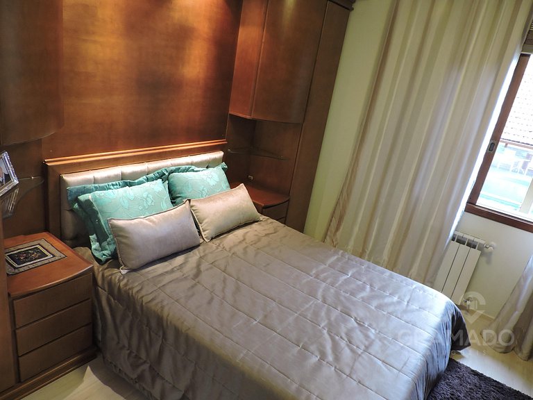 A Pé da Rua Coberta | Flat Romântico Gramado