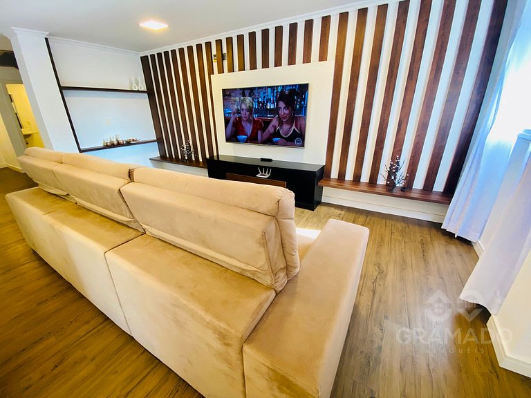 Centro Gramado + Vaga | A Pé da Rua Coberta 10 pessoas