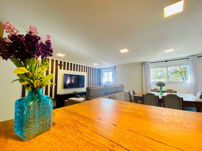 Centro Gramado + Vaga | A Pé da Rua Coberta 10 pessoas