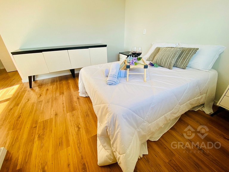 Centro Gramado + Vaga | A Pé da Rua Coberta 10 pessoas