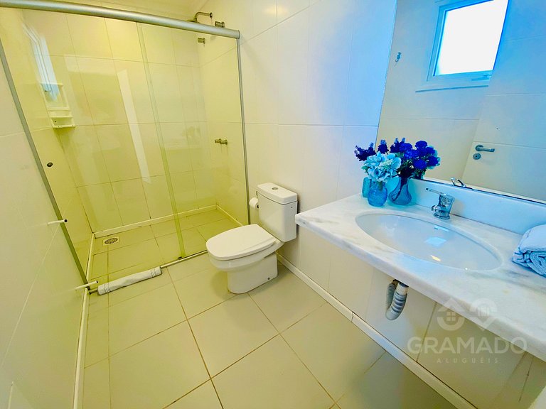 Centro Gramado + Vaga | A Pé da Rua Coberta 10 pessoas