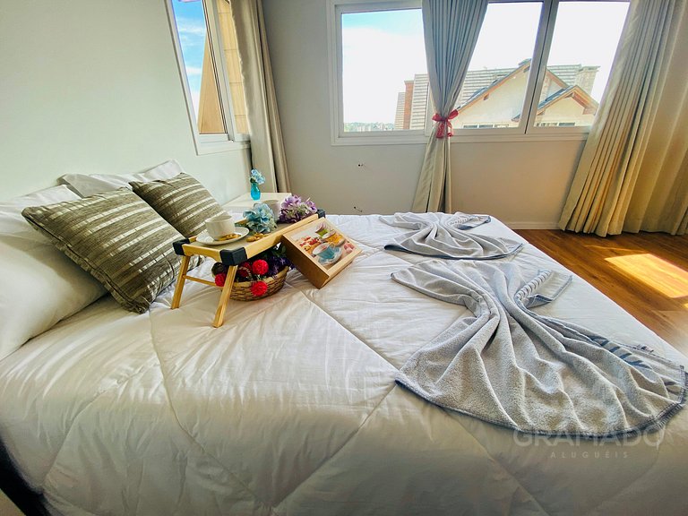 Centro Gramado + Vaga | A Pé da Rua Coberta 10 pessoas