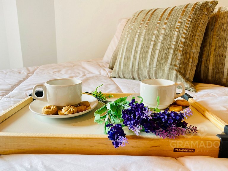 Centro Gramado + Vaga | A Pé da Rua Coberta 10 pessoas