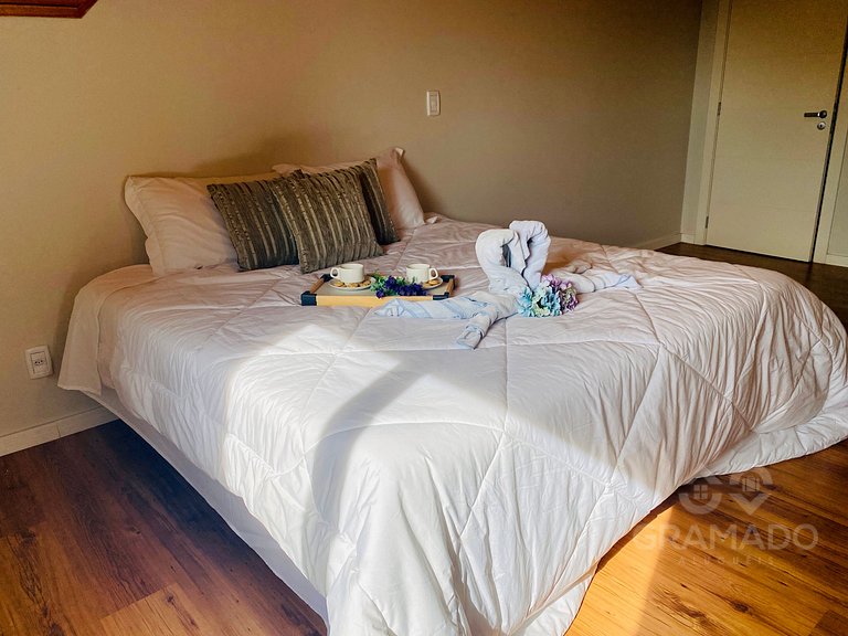 Centro Gramado + Vaga | A Pé da Rua Coberta 10 pessoas