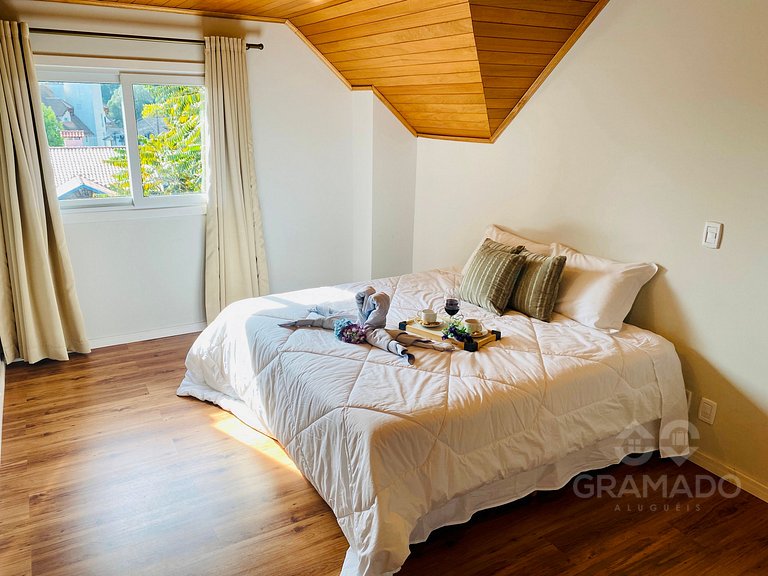 Centro Gramado + Vaga | A Pé da Rua Coberta 10 pessoas