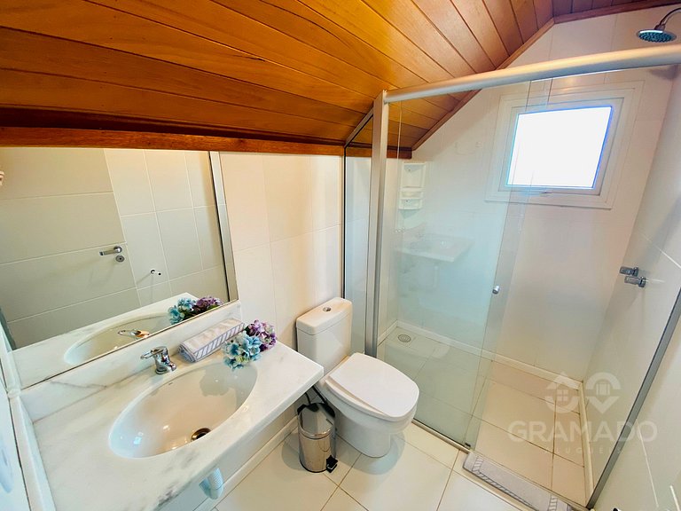 Centro Gramado + Vaga | A Pé da Rua Coberta 10 pessoas