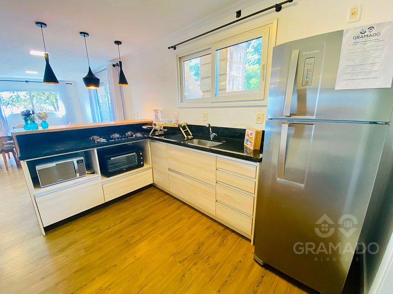 Centro Gramado + Vaga | A Pé da Rua Coberta 10 pessoas