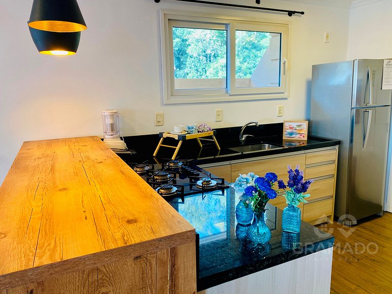 Centro Gramado + Vaga | A Pé da Rua Coberta 10 pessoas