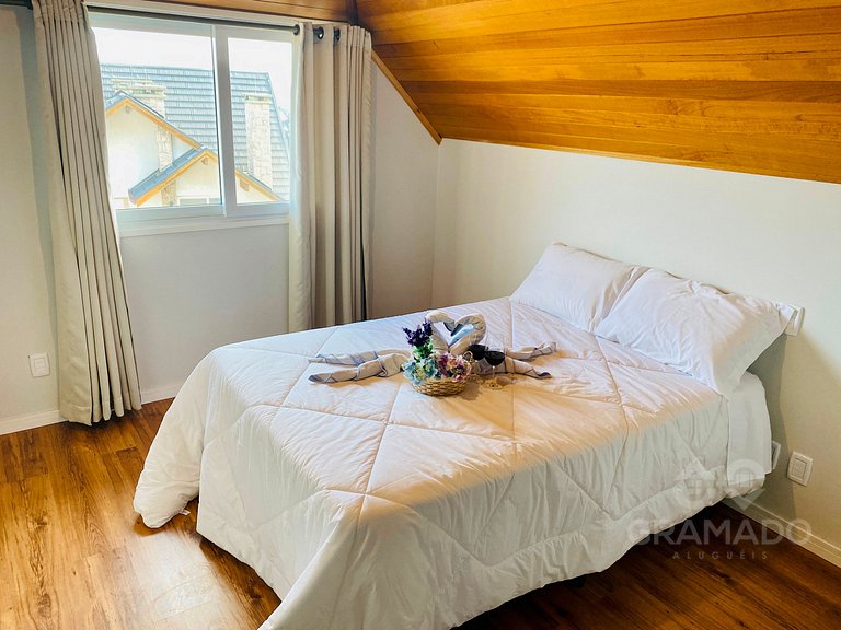 Centro Gramado + Vaga | A Pé da Rua Coberta 10 pessoas