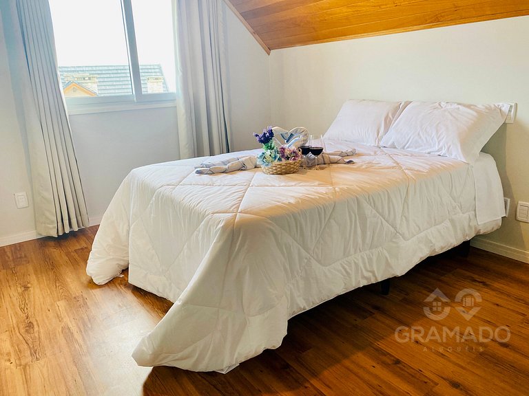 Centro Gramado + Vaga | A Pé da Rua Coberta 10 pessoas