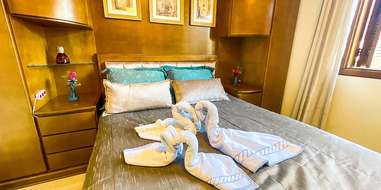 A Pé da Rua Coberta | Flat Romântico Gramado