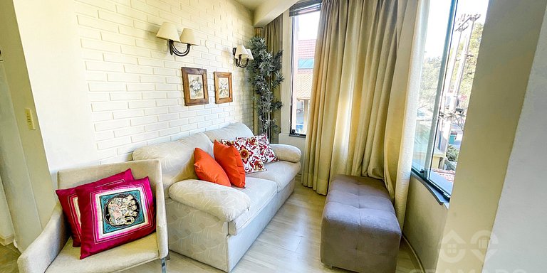 A Pé da Rua Coberta | Flat Romântico Gramado