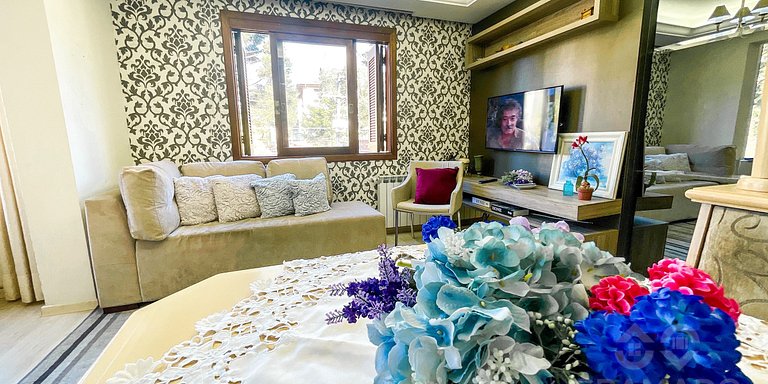 A Pé da Rua Coberta | Flat Romântico Gramado