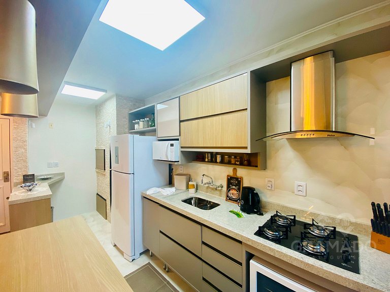 Apartamento Premium p/ 6 – Ao Lado da Rua Torta