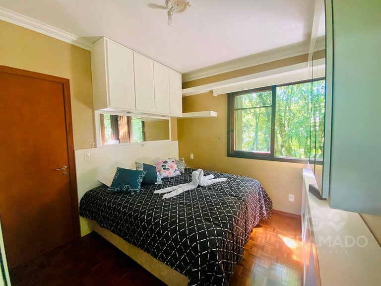 Gramado | Hidro + Suíte em Bairro Nobre