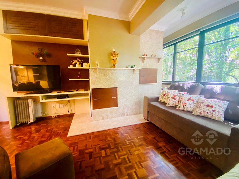 Gramado | Hidro + Suíte em Bairro Nobre