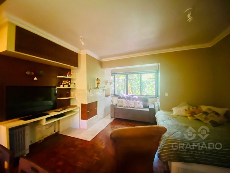 Gramado | Hidro + Suíte em Bairro Nobre