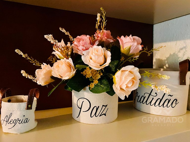 Gramado | Hidro + Suíte em Bairro Nobre