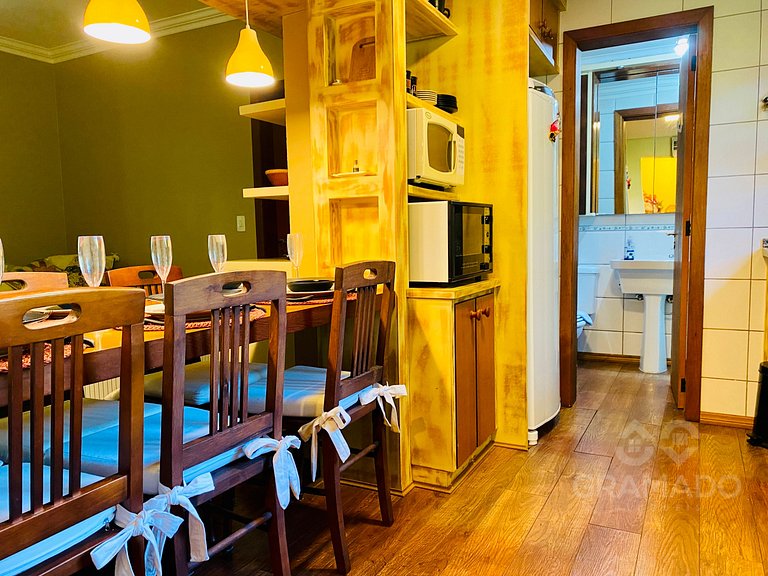 Gramado | Hidro + Suíte em Bairro Nobre