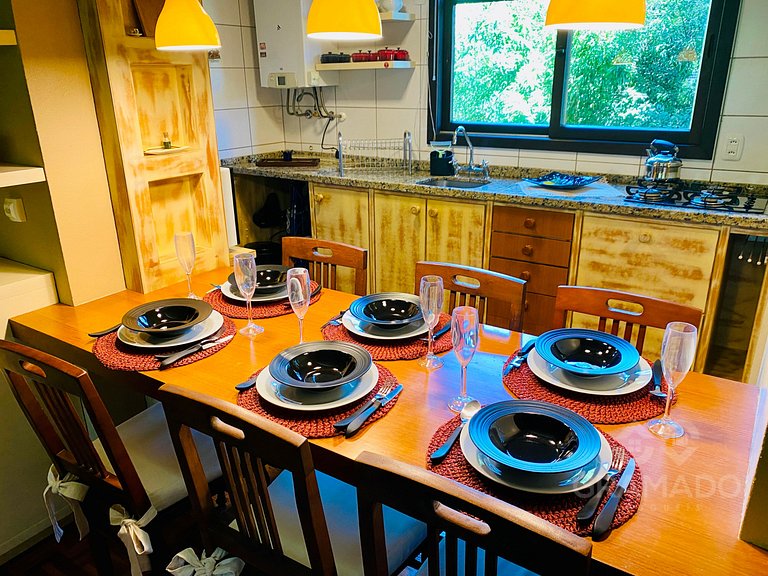 Gramado | Hidro + Suíte em Bairro Nobre