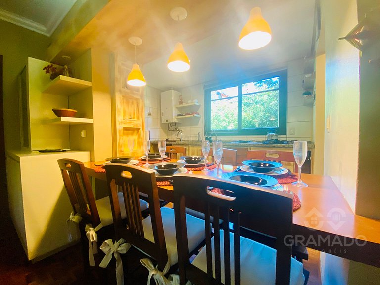 Gramado | Hidro + Suíte em Bairro Nobre