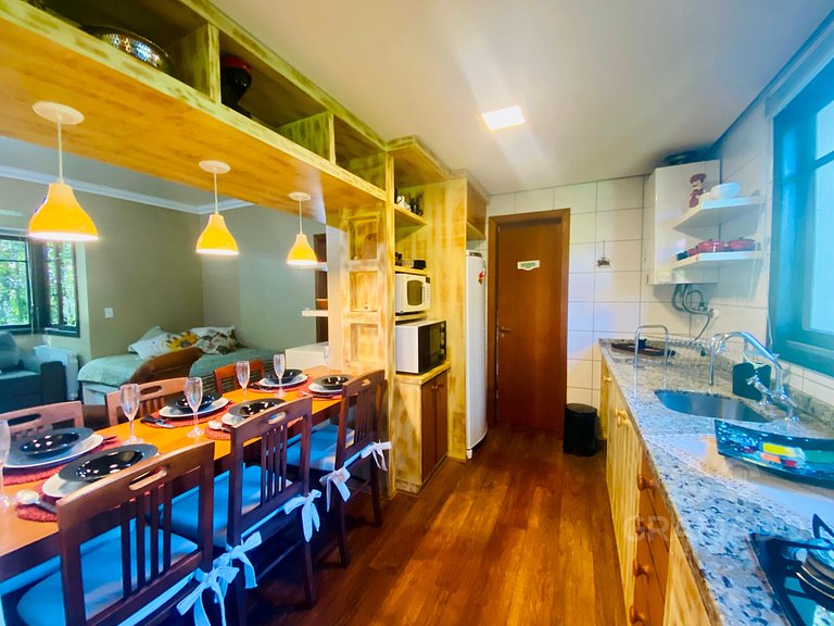 Gramado | Hidro + Suíte em Bairro Nobre