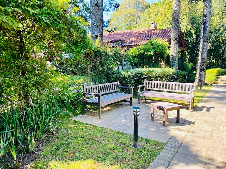 Gramado | Hidro + Suíte em Bairro Nobre