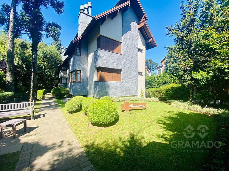 Gramado | Hidro + Suíte em Bairro Nobre