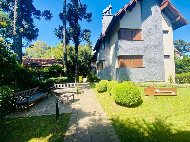 Gramado | Hidro + Suíte em Bairro Nobre