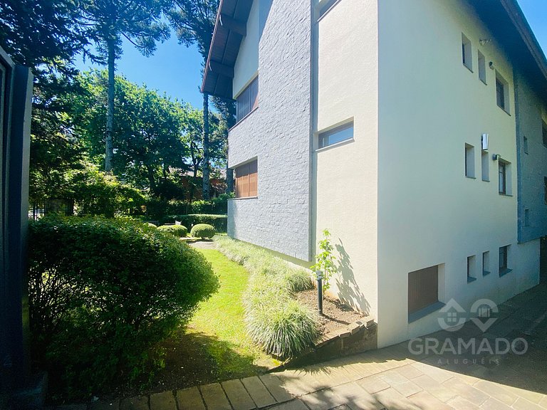 Gramado | Hidro + Suíte em Bairro Nobre