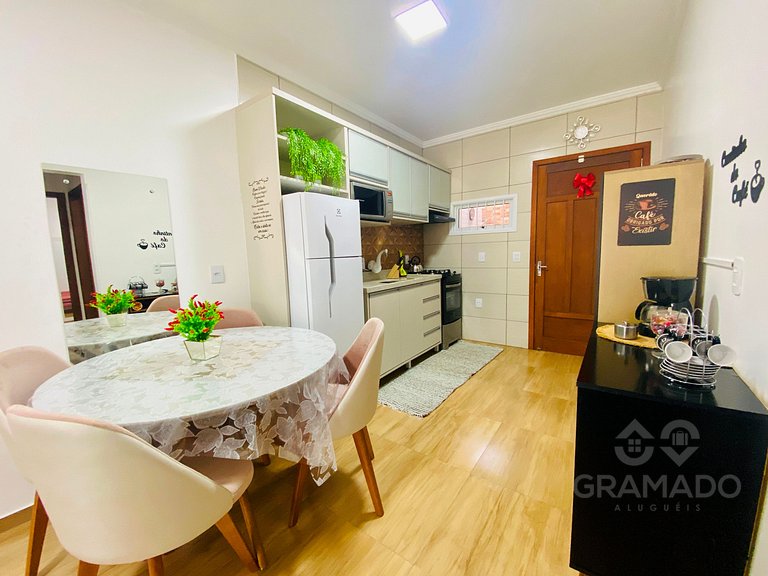 Casa em Canela + Lareira | Espaço e Conforto+Espaço Gourmet