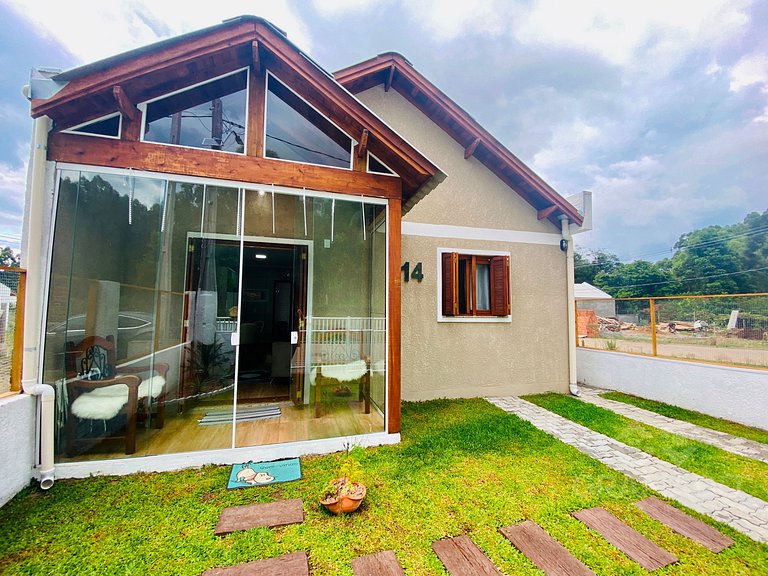 Casa em Canela + Lareira | Espaço e Conforto+Espaço Gourmet