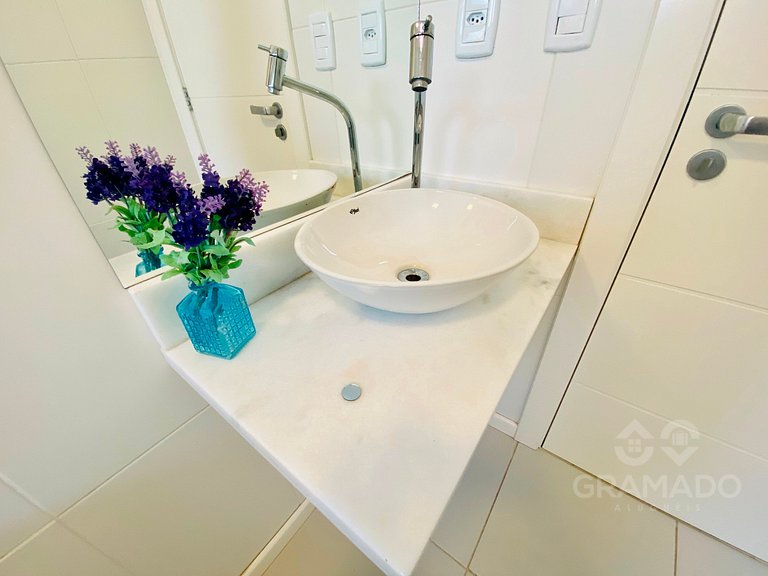 Centro Gramado + Vaga | A Pé da Rua Coberta 10 pessoas