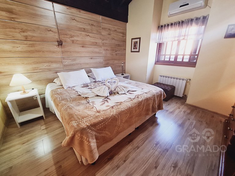 Ap amplo p/ 12 pessoas + Wi-Fi & ar perto da Rua Torta