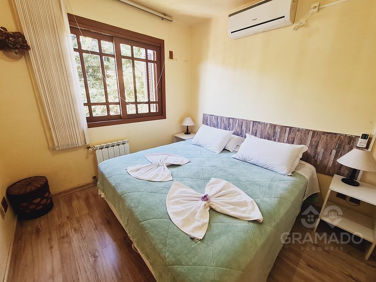 Ap amplo p/ 12 pessoas + Wi-Fi & ar perto da Rua Torta