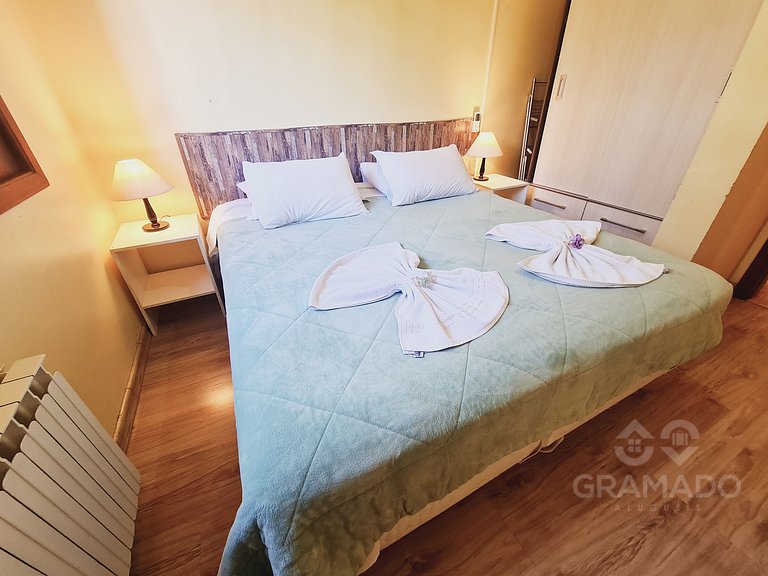 Ap amplo p/ 12 pessoas + Wi-Fi & ar perto da Rua Torta