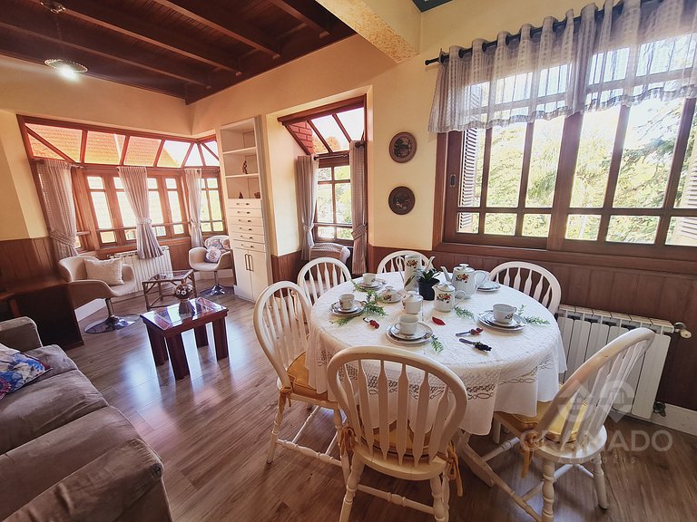 Ap amplo p/ 12 pessoas + Wi-Fi & ar perto da Rua Torta