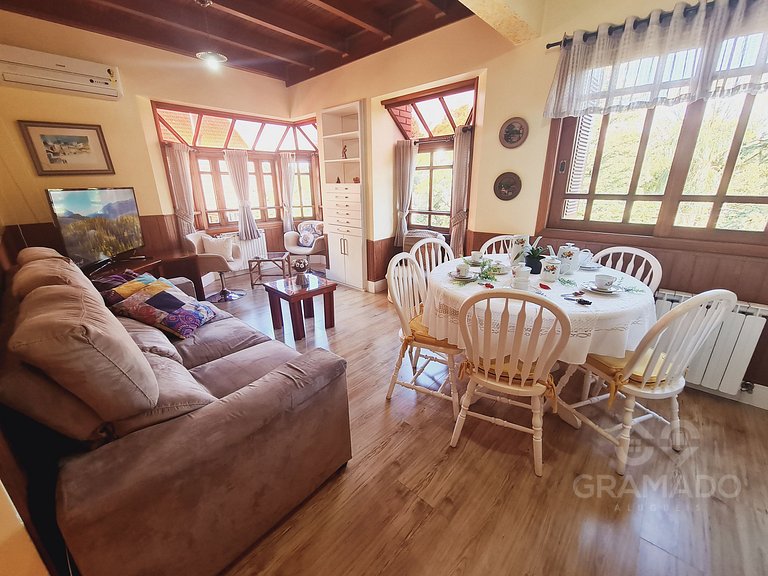 Ap amplo p/ 12 pessoas + Wi-Fi & ar perto da Rua Torta