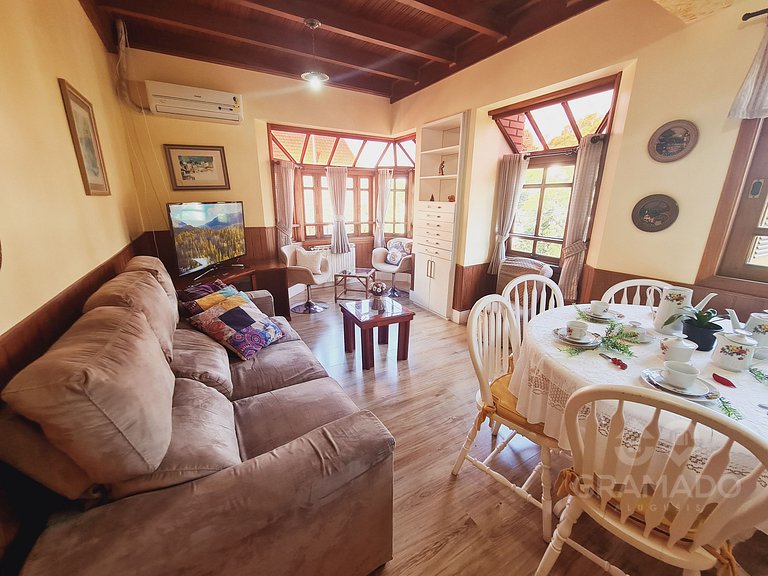 Fique a passos da Rua Torta | p/ até12 pessoas