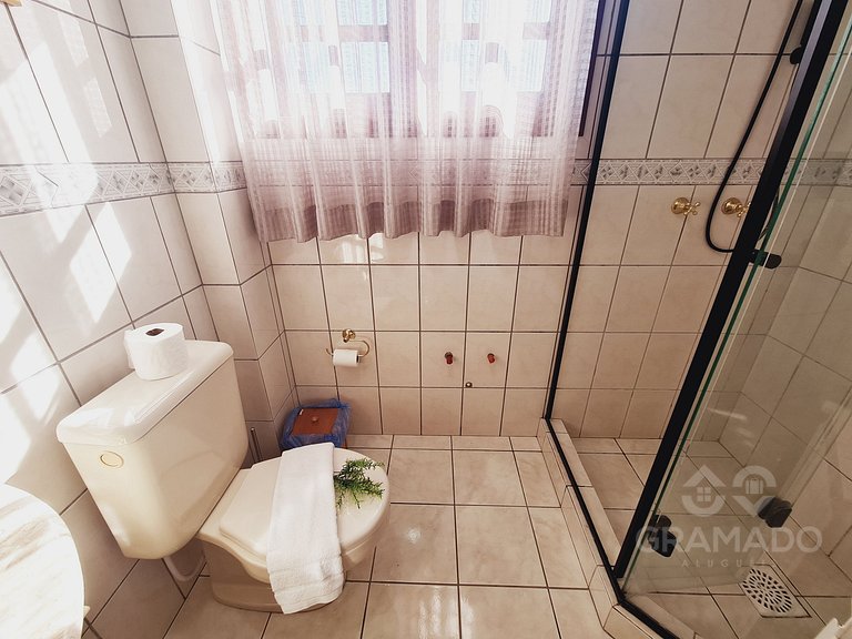 Fique a passos da Rua Torta | p/ até12 pessoas