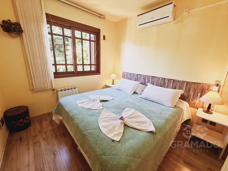 Ap amplo p/ 12 pessoas + Wi-Fi & ar perto da Rua Torta