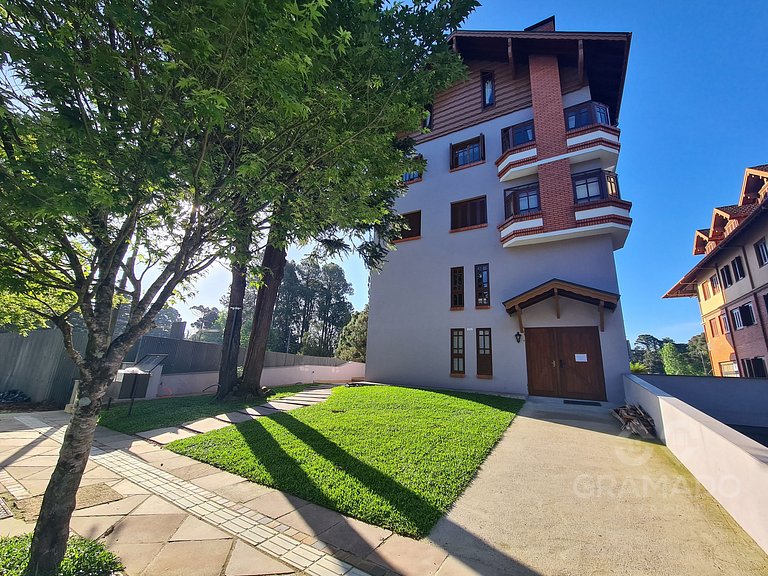 Fique a passos da Rua Torta | p/ até12 pessoas