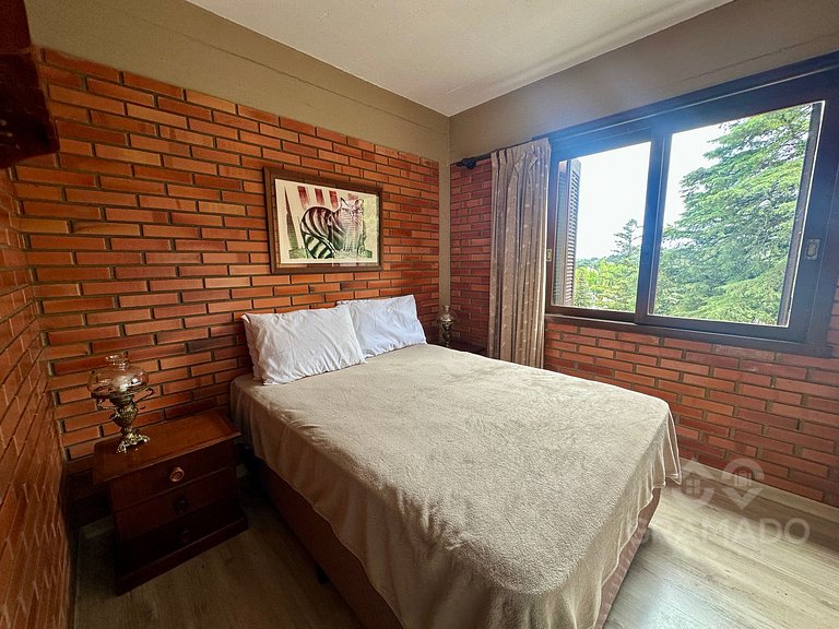 Romântico e Prático - Lareira + Lago Negro