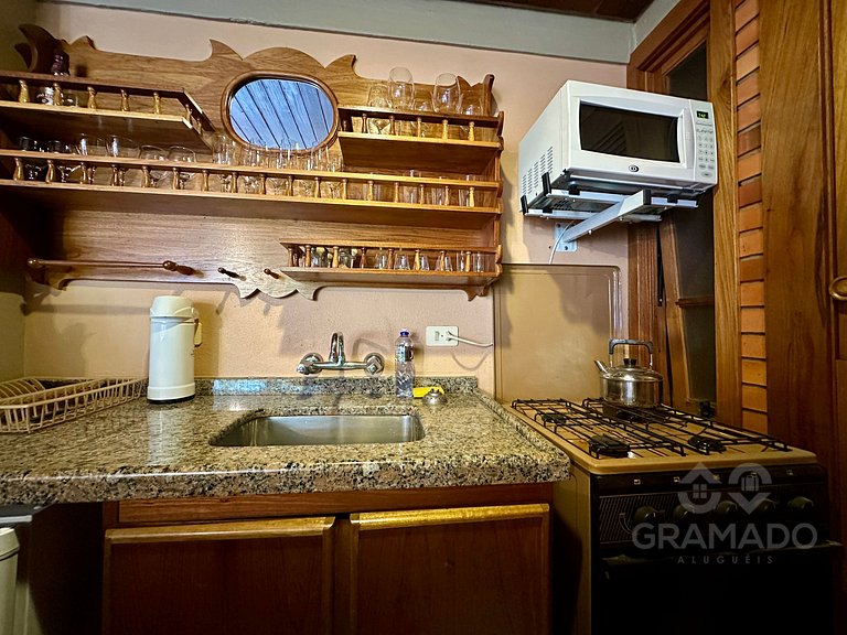 Romântico e Prático - Lareira + Lago Negro